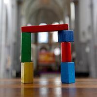 Bausteine in der Kirche